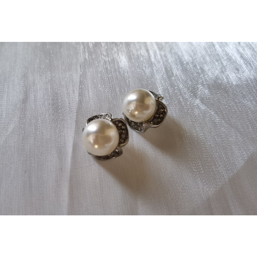 Large pearl metal flower buttons