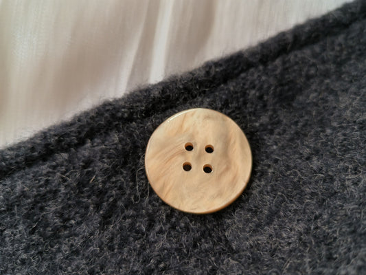 Original resin minimalist button