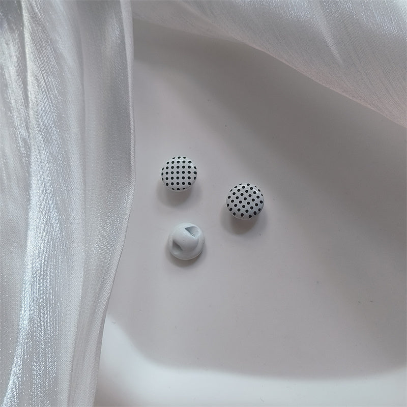 Fashionable Polka-dot Buttons