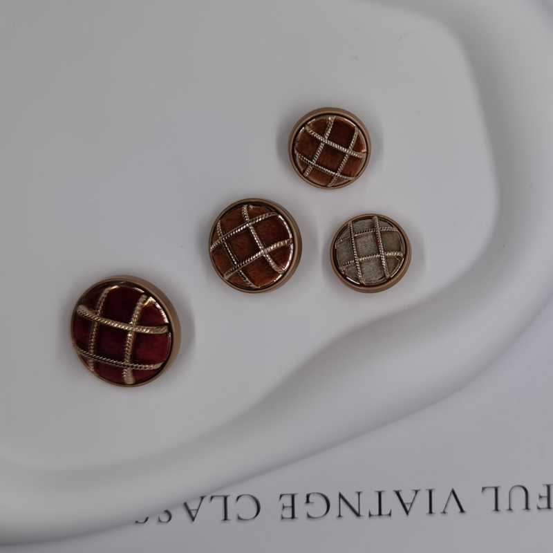 Original Design Velvet Metal Lattice Button