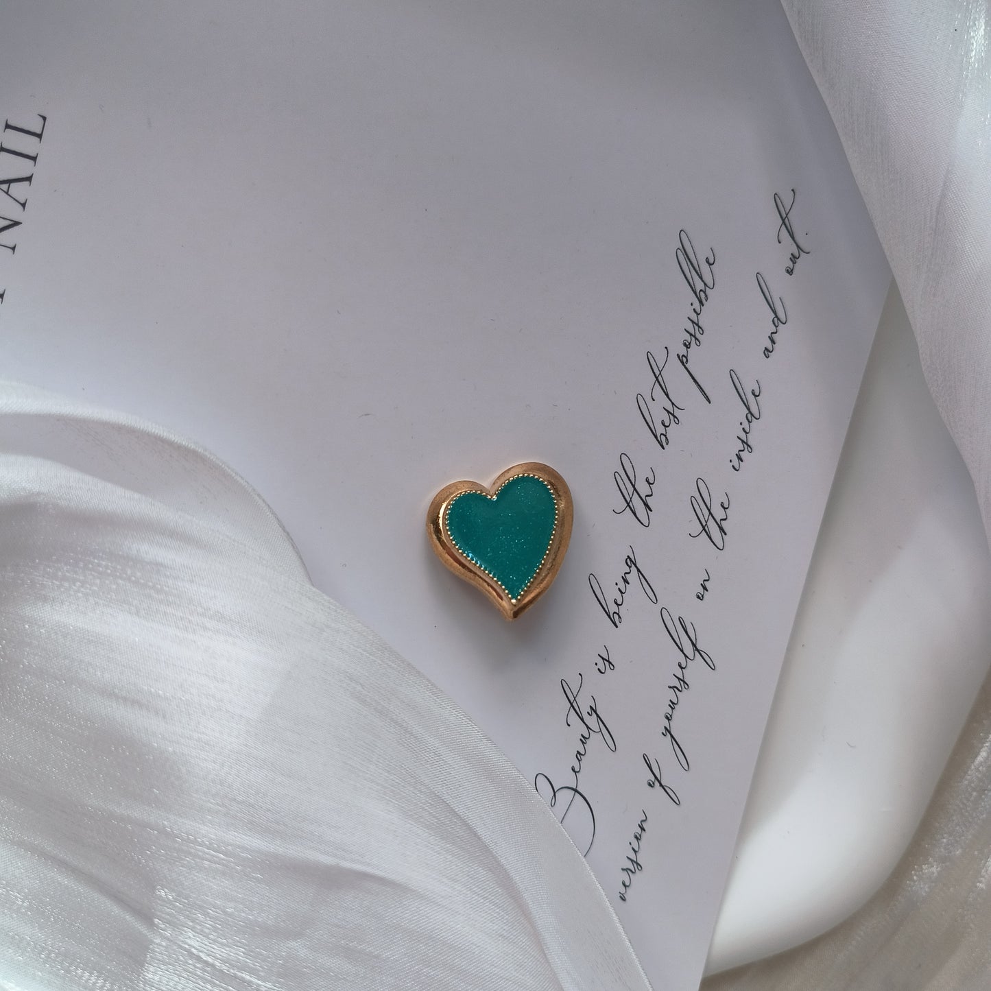 Vintage Glossy Blue Heart Button