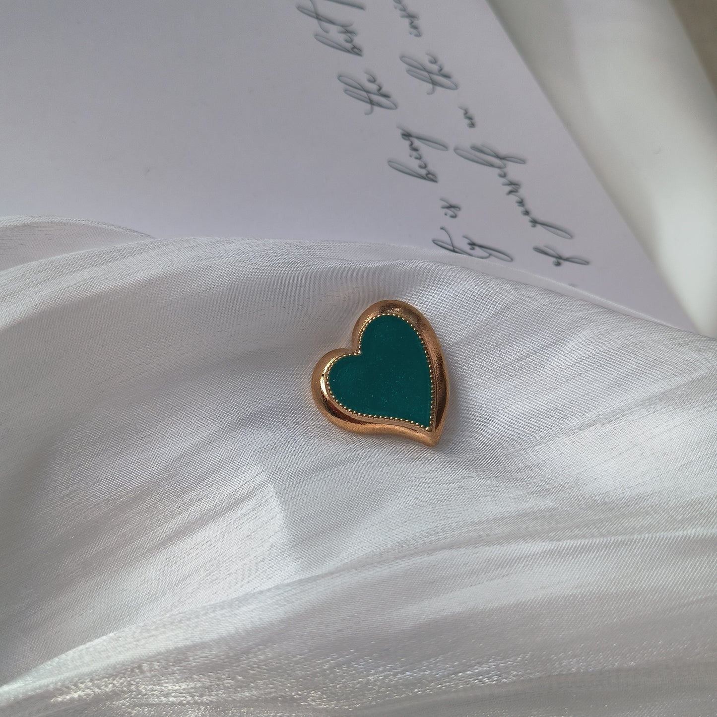 Vintage Glossy Blue Heart Button