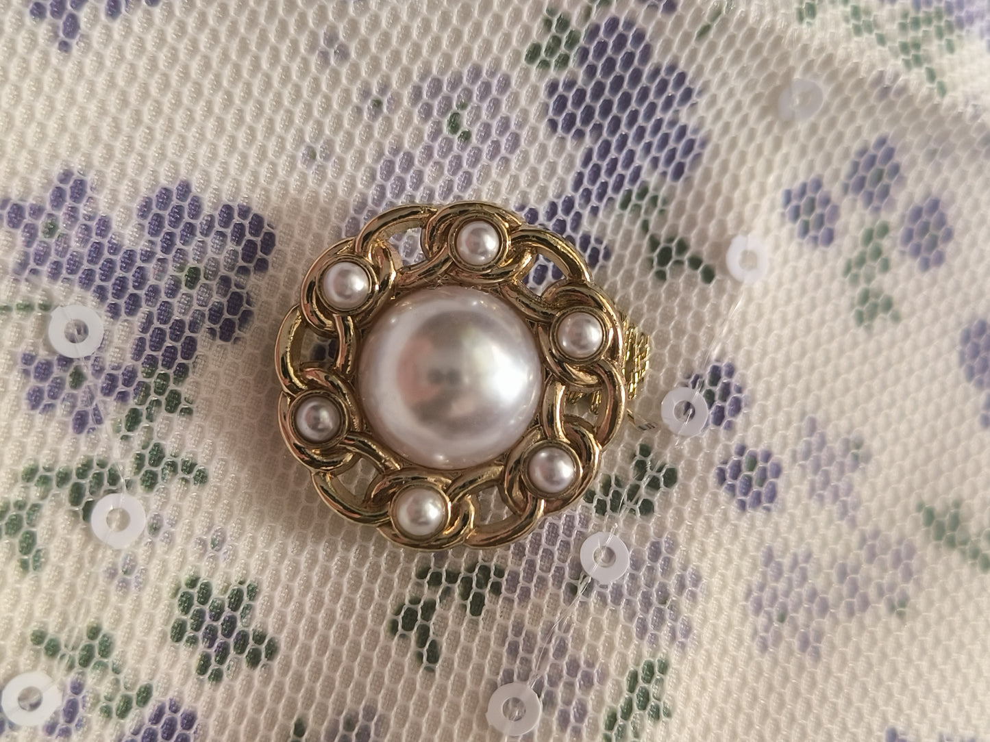 Antique brass vintage metal pearl buttons