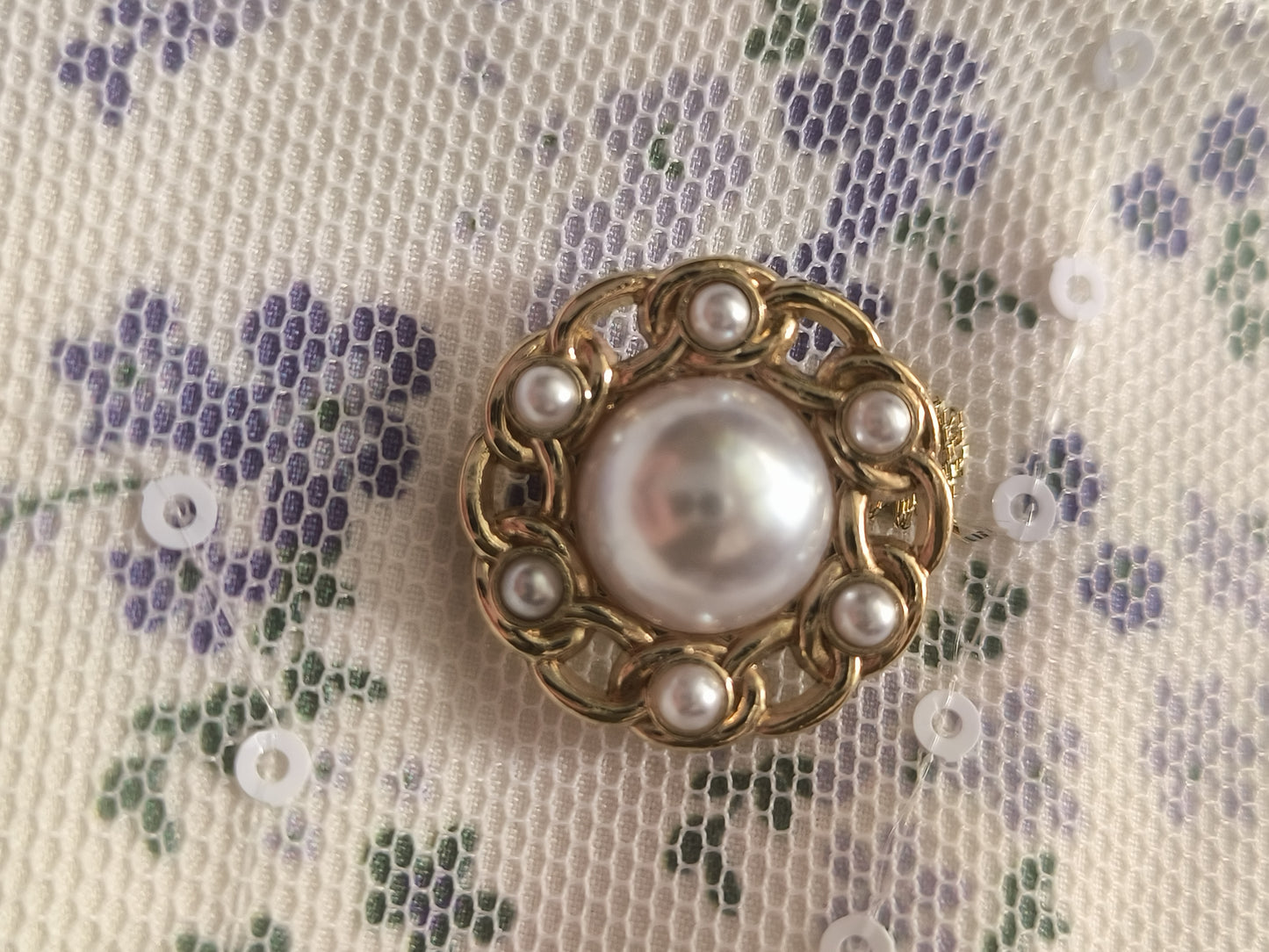 Antique brass vintage metal pearl buttons