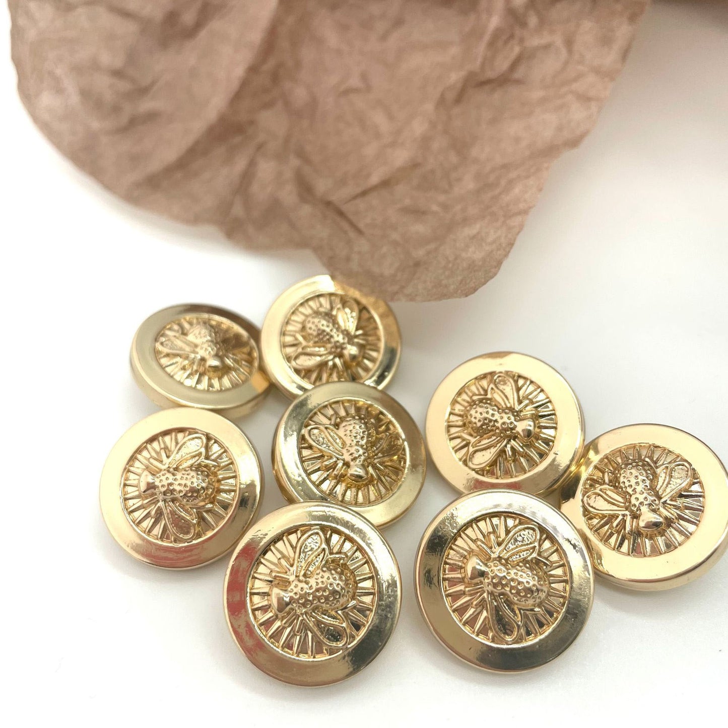 Bee Metal Alloy Button