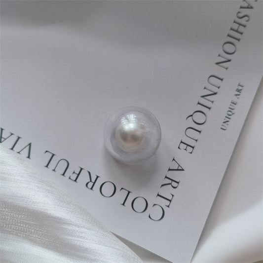 High-Grade White Pearl Half Circle Button