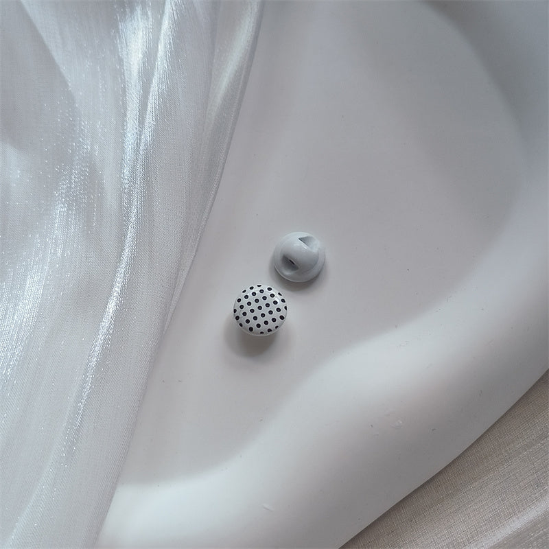 Fashionable Polka-dot Buttons