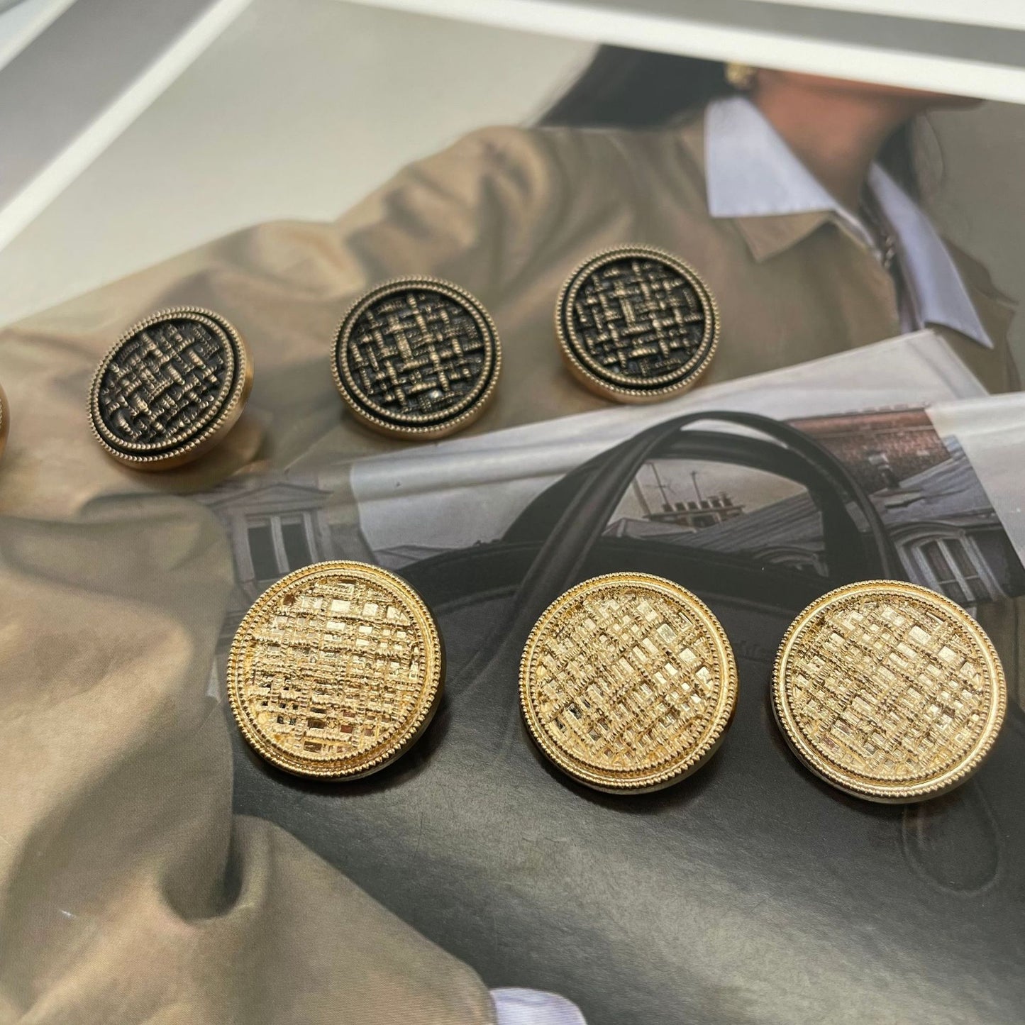 Metal mesh British Preppy Button